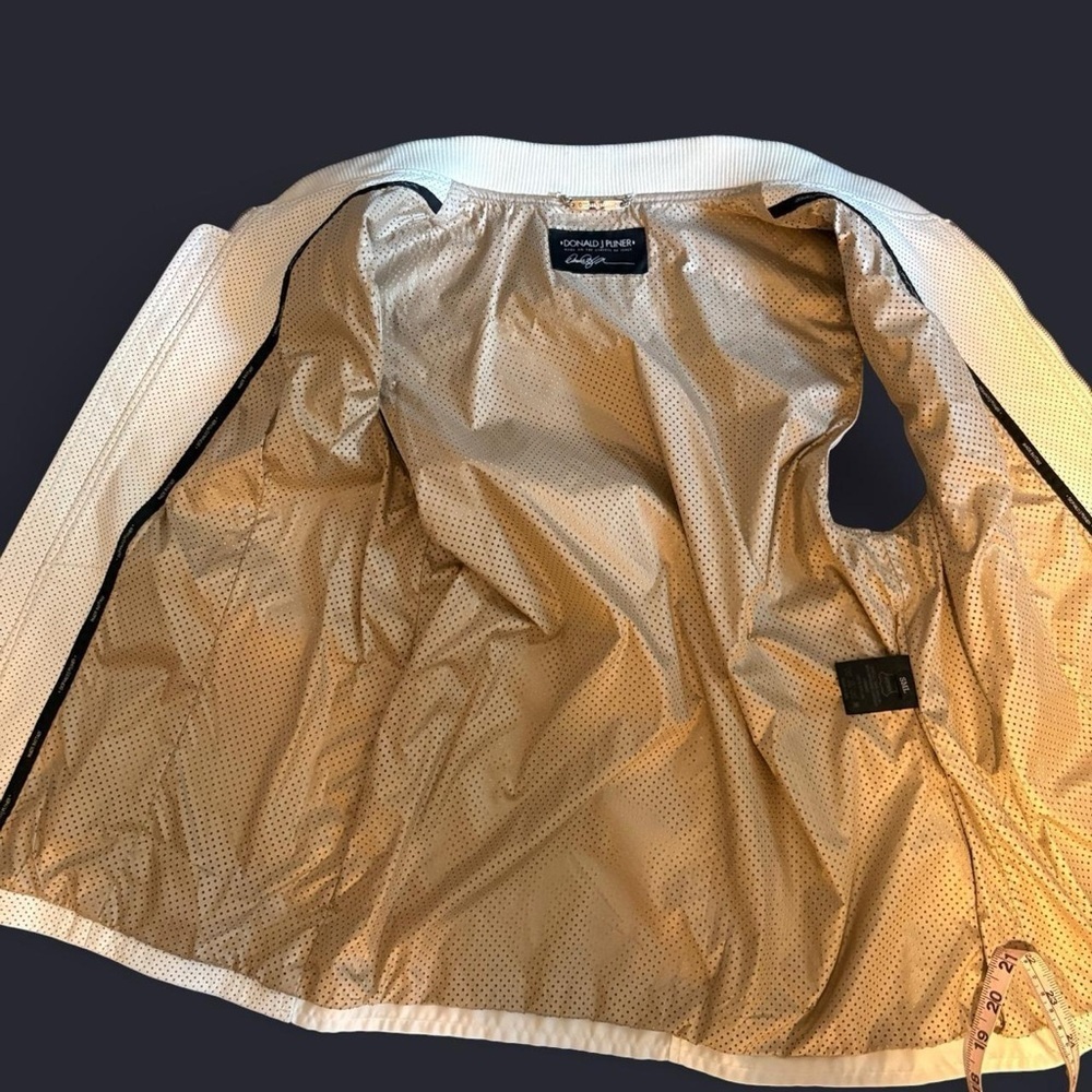 Men's white leather Vest - Picture 5 of 7